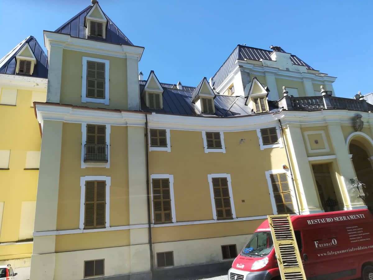 Castello Privato TO – restauro serramenti in legno