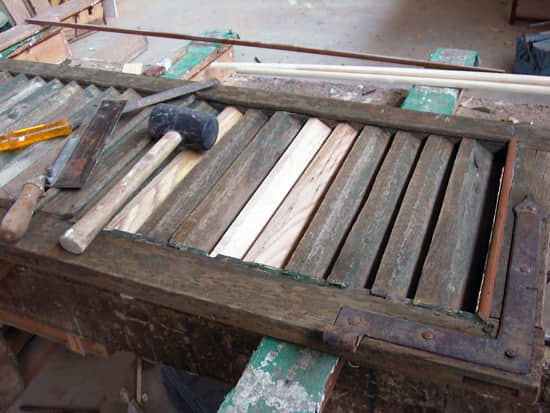 Attività falegnameria – restauro serramenti in legno 3 Attività falegnameria – restauro serramenti in legno 3